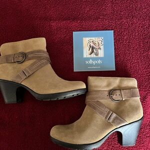 Softspots ankle boots, size 9, excellent condition, pet and smoke free